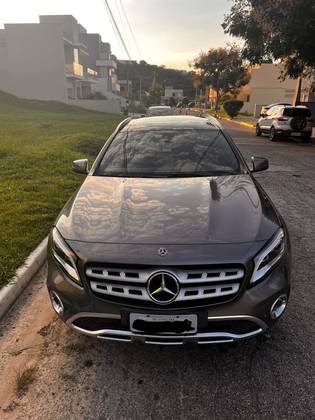MERCEDES-BENZ GLA 200 1.6 CGI FLEX ENDURO 7G-DCT MERCEDES-BENZ GLA 200 1.6 CGI FLEX ENDURO 7G-DCT
